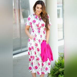 NWOT- Betsey's Boutique Silky Floral Pink and White Dress Tiered Midi Dress - S
